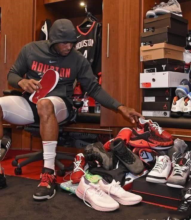 短期波动当 短期波动当